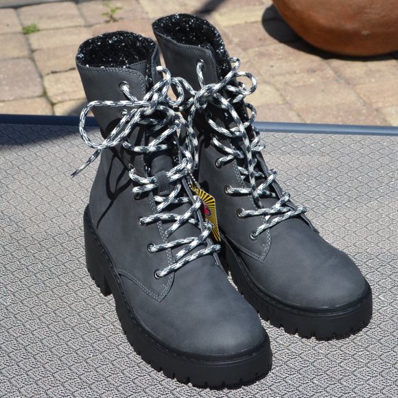 NEW Women's SKECHERS Black Memory Foam Boots Hiking Work KNIT BUZZ Size 7.5 - Picture 5 of 9